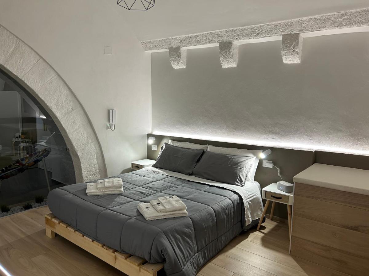 Archome Luxury Apartment บรินดิซิ ภายนอก รูปภาพ