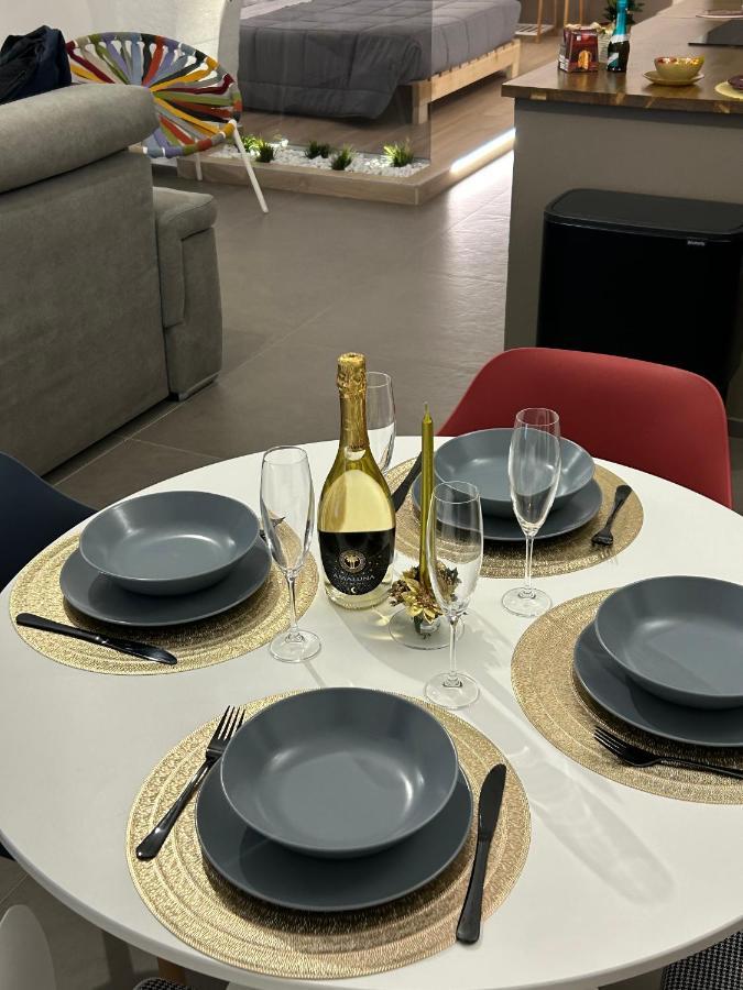 Archome Luxury Apartment บรินดิซิ ภายนอก รูปภาพ