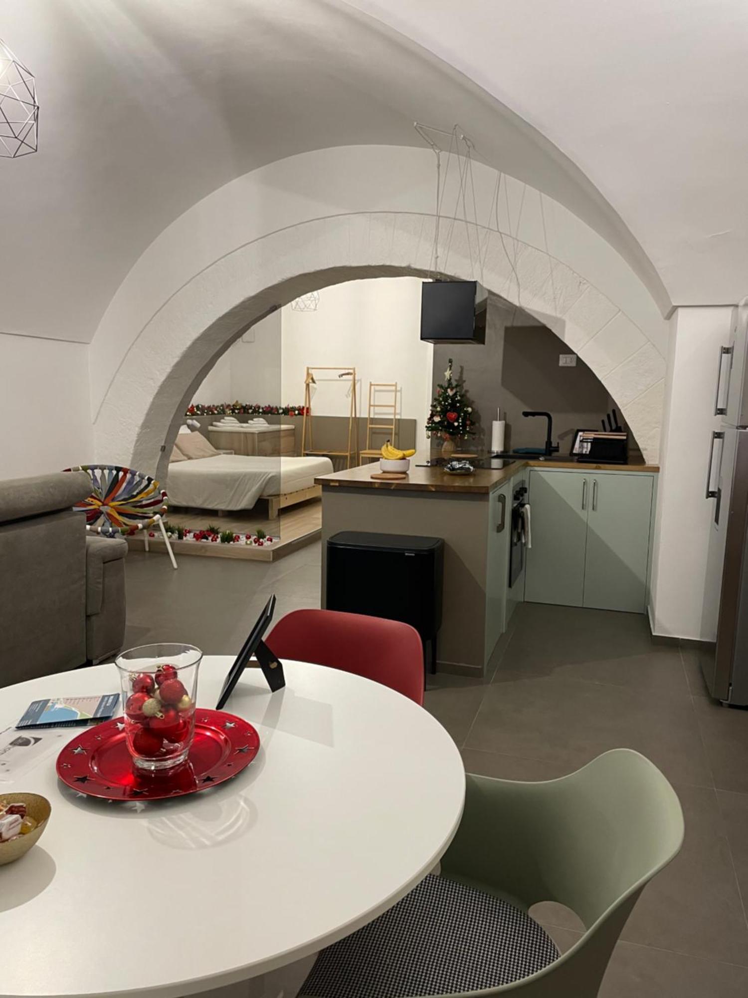 Archome Luxury Apartment บรินดิซิ ภายนอก รูปภาพ
