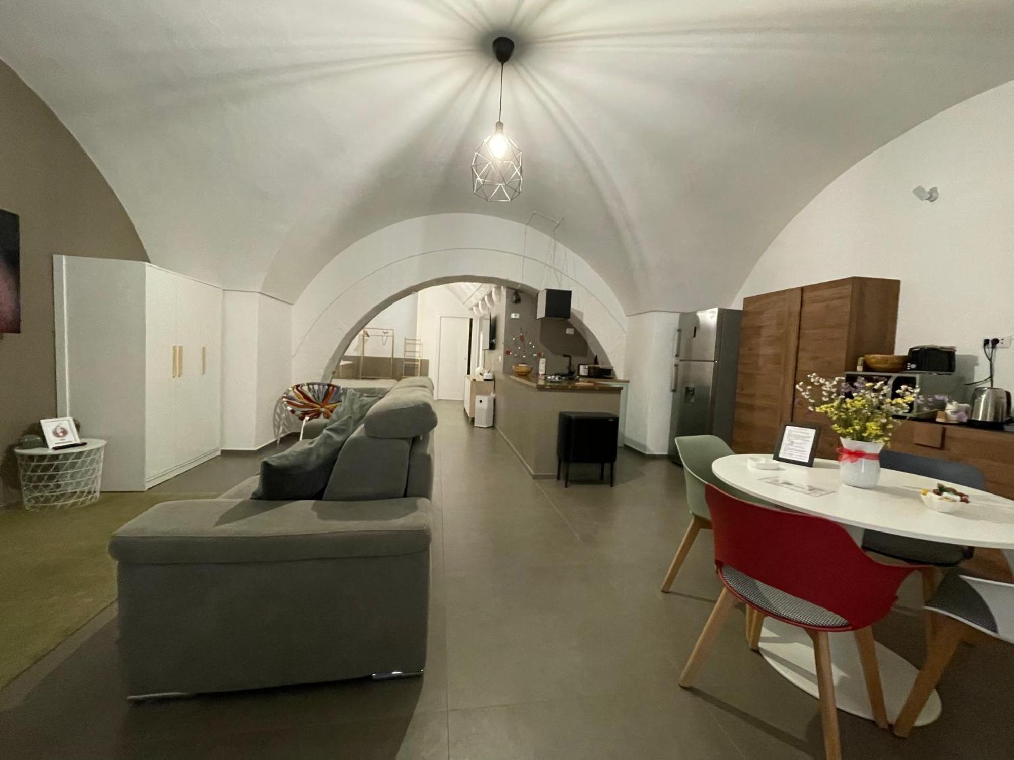 Archome Luxury Apartment บรินดิซิ ภายนอก รูปภาพ